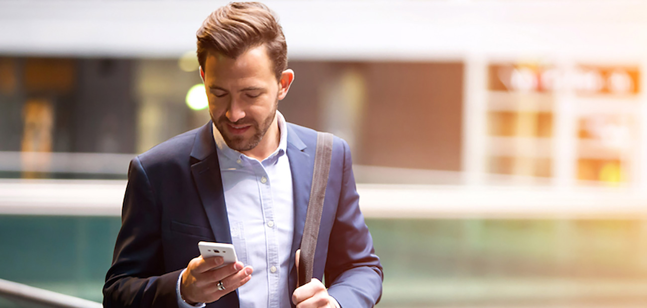 Bento businessman on smartphone