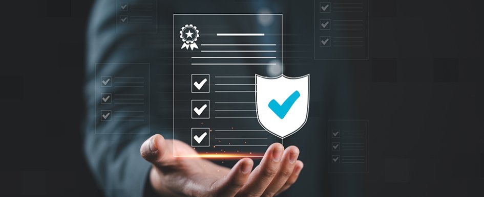 Person holding checklist with all boxes checkedd/Adobe Stock