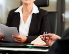 What to Consider Before Changing Law Firms