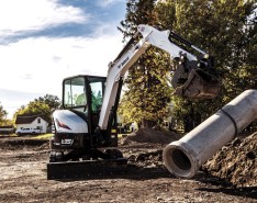 5 Tips for Better Lifting With Your Compact Excavator