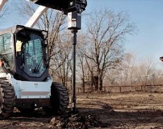 Bobcat compact track loader remote operation 