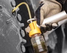 Volvo equipment getting a fluid analysis