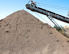 Should You Reconsider Your Choice in Topsoil?