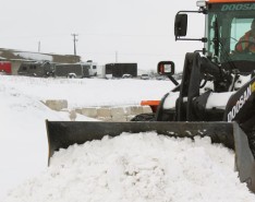 Using Wheel Loaders for Snow Removal