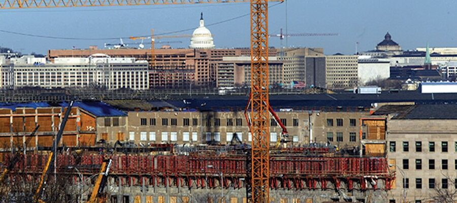 crane in use on Pentagon Renovation