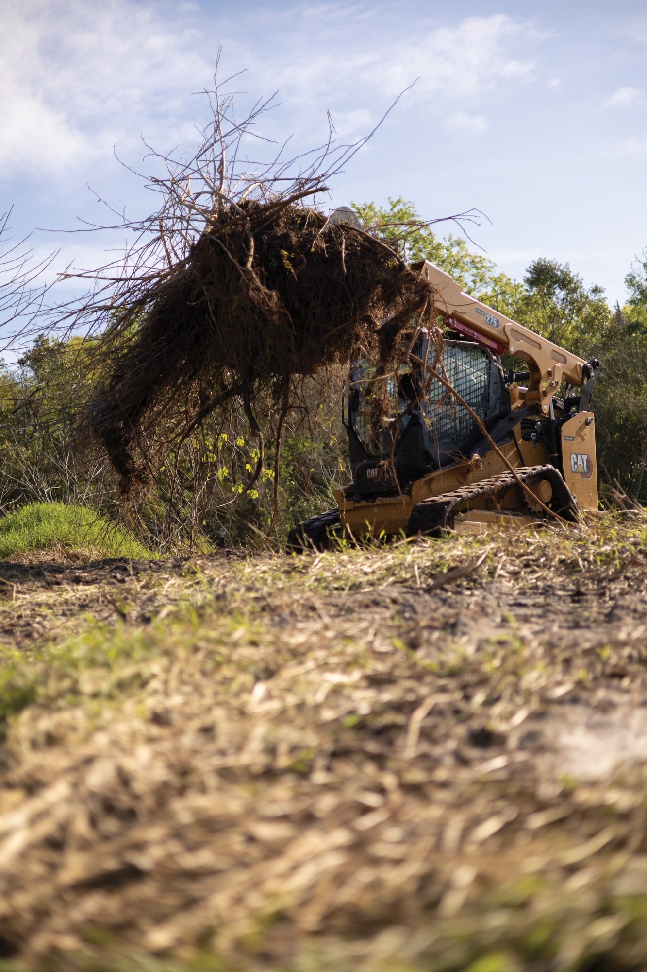 Cat 275 Compact Track Loader with Industrial Grapple.
