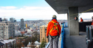 worker on a horizontal lifeline system at height